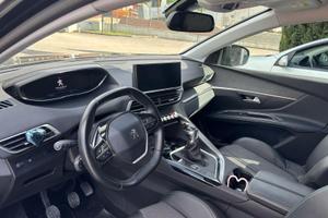 Peugeot 5008 7 posti 1.5 2021