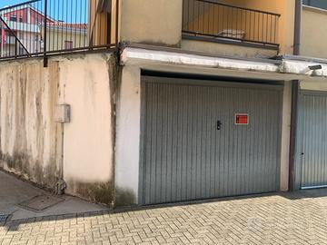 Garage 4 posti auto