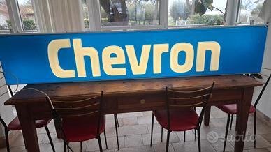 insegna luminosa chevron