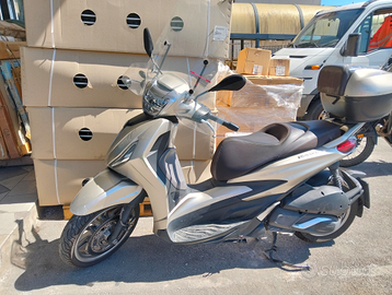Piaggio Beverly 300