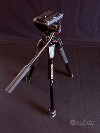 Treppiede Manfrotto 055XPRO3 e testa fluida MVH500
