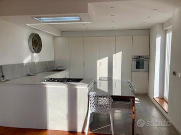 Rossetti alta-ATTICO - Terrazzo con Idromassaggio