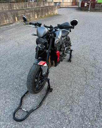 Triumph trident 660
