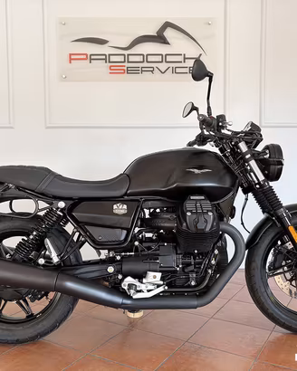 Moto Guzzi V7 IV Stone 2021 SOLO 7.818 km DA 107 E