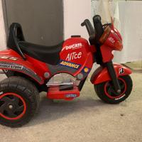 Moto ducati peg perego
