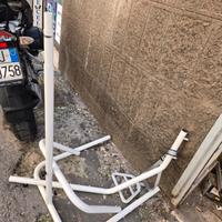 Capra sostegno alza malati con base