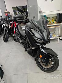 Yamaha X-Max 400 Iron max