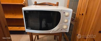 forno microonde De Longhi