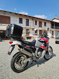 Honda Africa Twin xrv 750 RD07A
