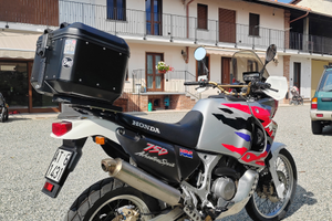 Honda Africa Twin xrv 750 RD07A