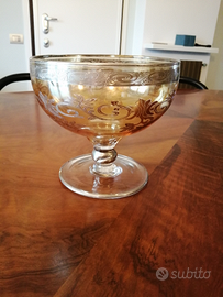 Coppa in vetro decorazioni color oro