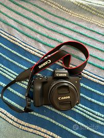 Canon EOS M50 Mark II + EF-M 15-45mm + 55-200mm