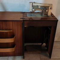 macchina da cucire necchi