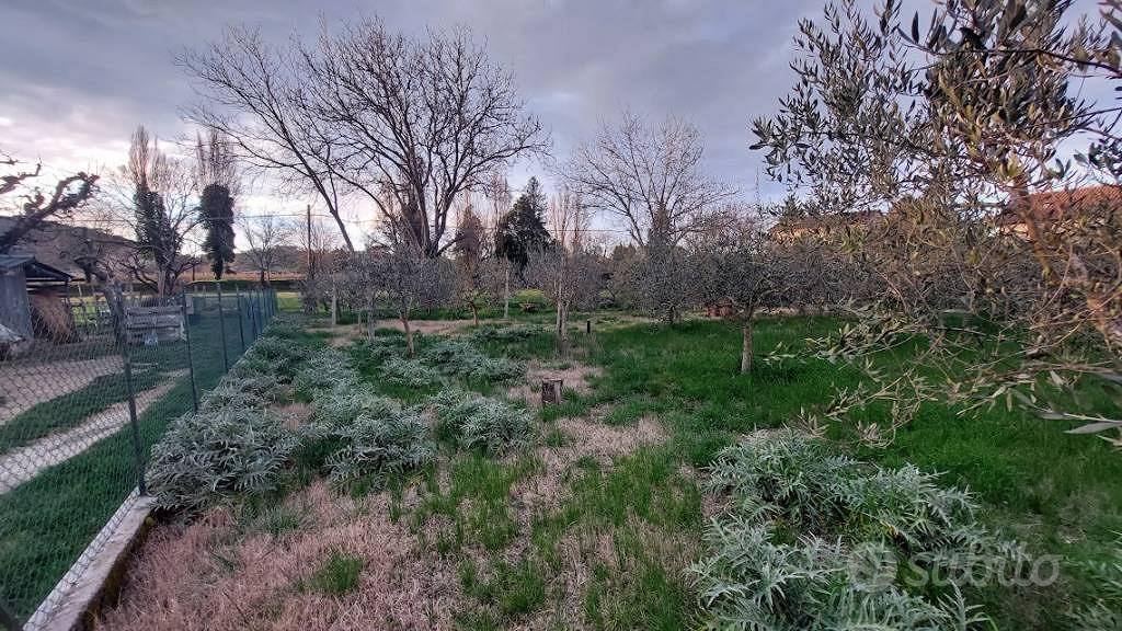 Terreno di 900 m² a Spoleto - Vista 2