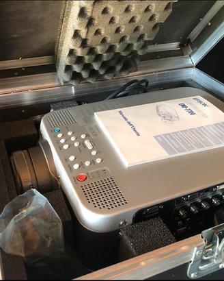 videoproiettore Epson EMP7700