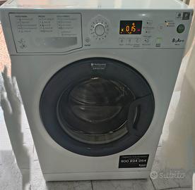 lavatrice Ariston Hotpoint A++8 kg come NUOVO 