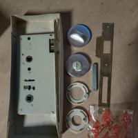 Serratura Welka doppio quadro per bagni wc