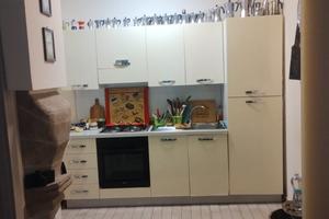 In palazzo storico ampio bivani uso transitorio