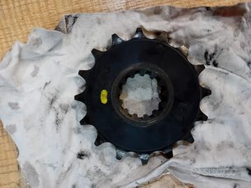 Pignone 16 denti passo 525