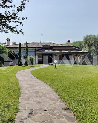 Villa a Azzano Decimo