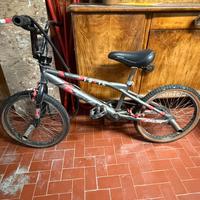 Bici bmx atala