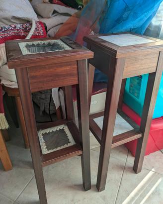Coppia di Mobiletti a Colonna in Legno – Eleganti 