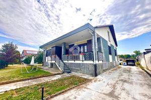 VILLA SINGOLA A ROBASSOMERO