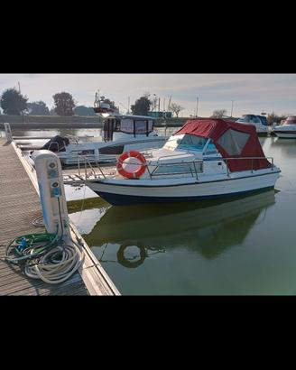 barca 6.5 MT. cabinata