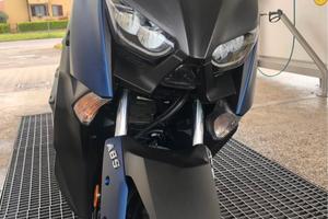 Yamaha x-max 400