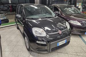 FIAT Panda 1.0 FireFly S&S Hybrid Black edition