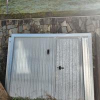 Basculante garage con porta pedonale