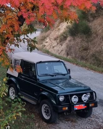 suzuky samurai cabriolet  deluxe