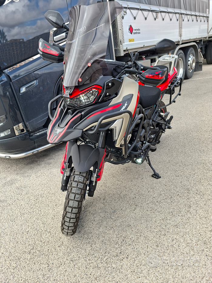 Benelli trk 750 Vendita in Moto e scooter