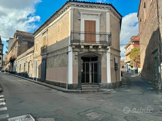 Rif.ML75| locale commerciale mascalucia