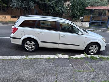 Opel Astra SW 2005
