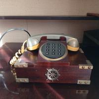 Telefono con cornetta stile vecchia marina