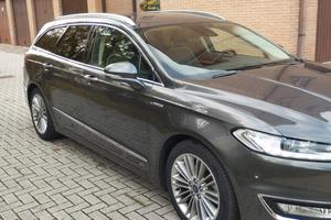 Ford Mondeo SW Vignale