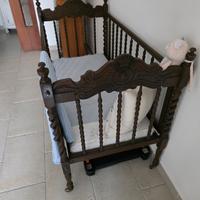 materassino e Culla in legno fatta a mano