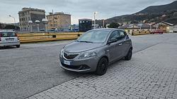 AUTOFAX – LANCIA YPSILON 1.0 HYBRID – 20.000 KM – 