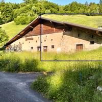 Metà rustico rurale con deposito a Lodra (TN)