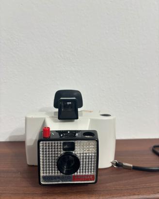 Polaroid Swinger Model 20