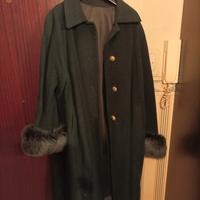 Cappotto donna con polsini in vera pelliccia volpe