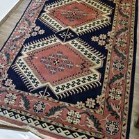 Tappeto fatto a mano con certificato