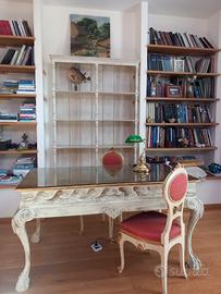 Scrivania in legno e vetro