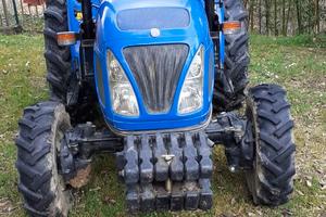 Trattore agricolo New holland boomer 35