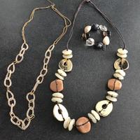 Due collane  nuove + un bracciale brand Lilla’