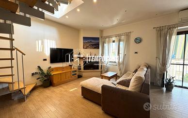 Appartamento a Napoli Via giustiniano 3 locali