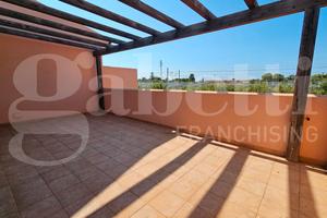 Campofelice di Roccella comodi 3 vani con terrazzo