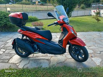 beverly 400 S