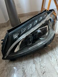 Faro sx Mercedes W205